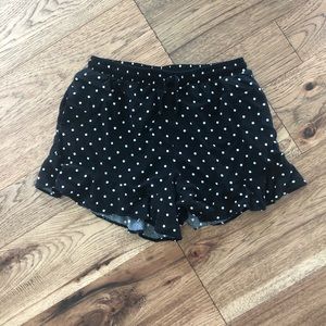 Polka dot ruffly shorts